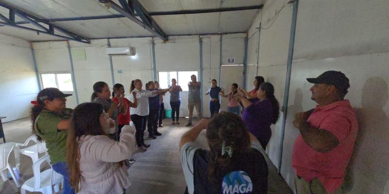 Impulsan talleres de empoderamiento para mujeres rurales en Escuintla