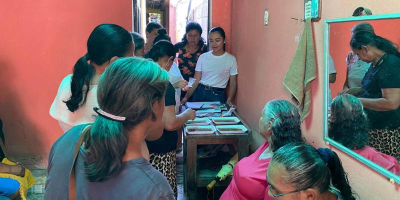 Prácticas de higiene e inocuidad alimentaria fortalecen la salud familiar 