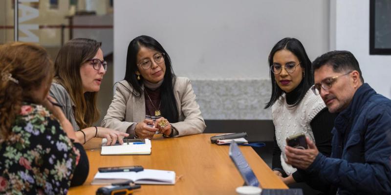 Realizan reunión técnica para nueva restauración de bienes culturales prehispánicos.    