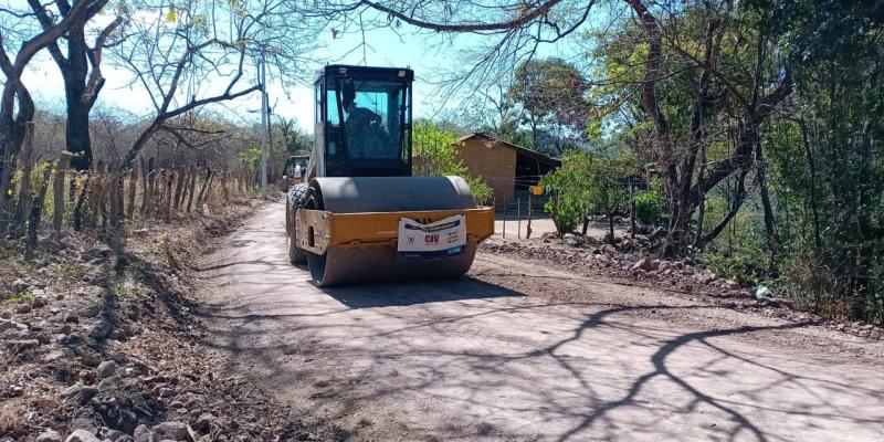 Acondicionan camino entre El Amatillo e Ipala y Concepción Las Minas