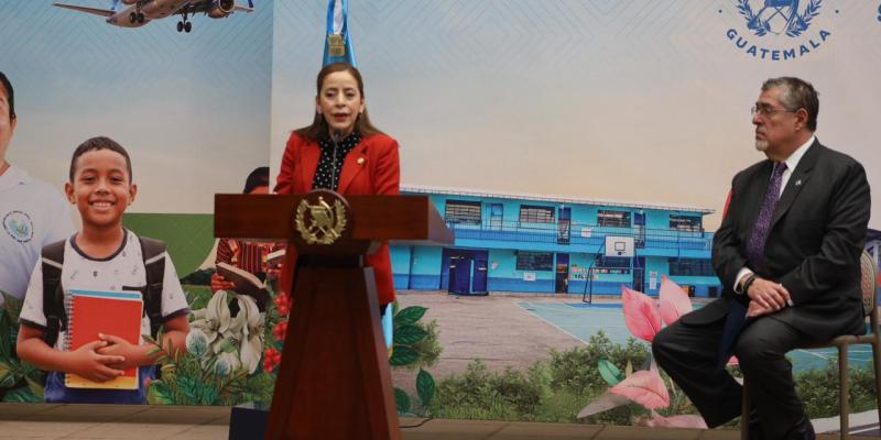 CIV proyecta 54 obras viales en 12 departamentos 