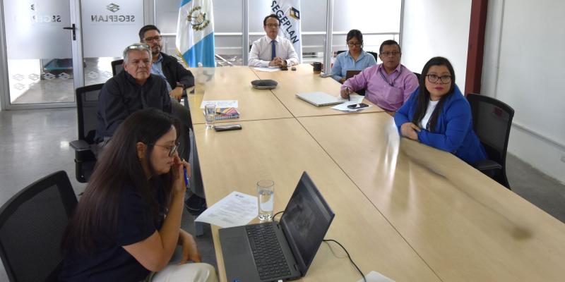 Presentación del marco conceptual del SiNSE se realizó en la XII conferencia virtual "Hablemos de Evaluación".