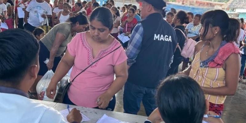Entregan de asistencia alimentaria en Ocós