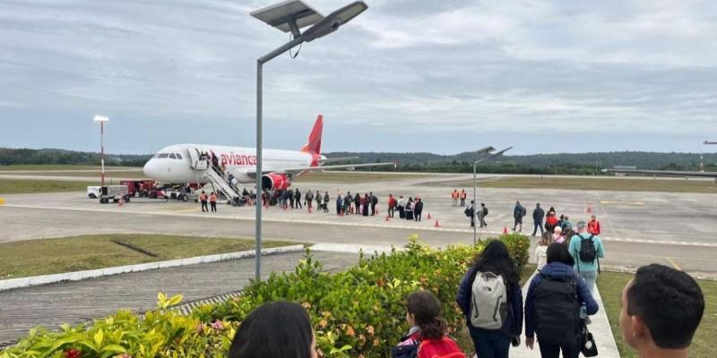 A partir del 29 de marzo, la ruta aérea entre Ciudad de Guatemala y Flores contará con una tercera frecuencia diaria, incorporando un nuevo horario que amplía las opciones de viaje y fortalece la conectividad hacia el departamento de Petén.