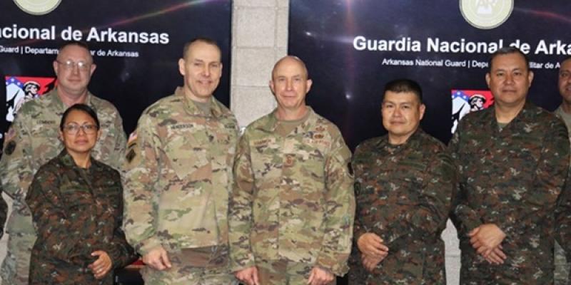 Ejército de Guatemala fortalece capacidades en gestión de riesgo a desastres junto a la Guardia Nacional de Arkansas