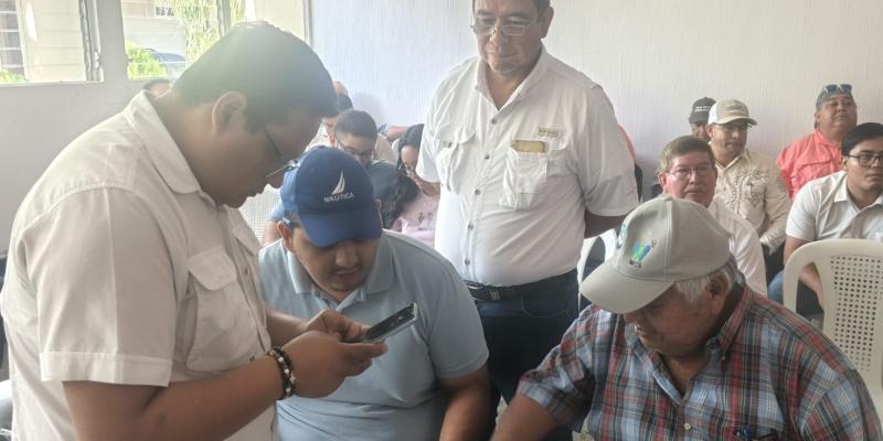 Capacitan a personal de Petén en el uso del sistema RUA
