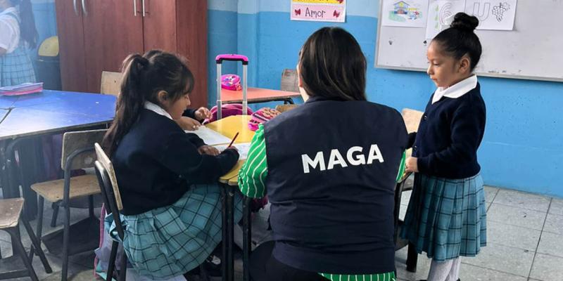 Estudiantes de la capital fortalecen hábitos de alimentación saludable