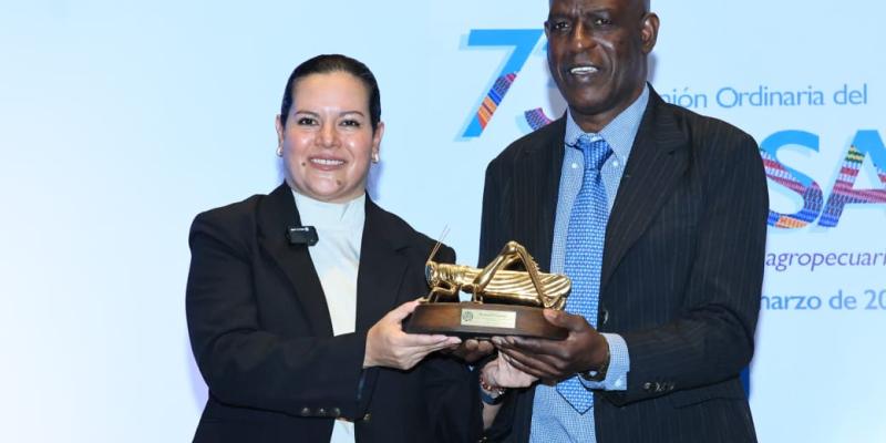 Guatemala pide fortalecer la cooperación en sanidad agropecuaria al asumir presidencia del CIRSA