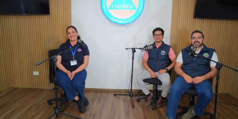 Podcast aborda la actividad volcánica y sísmica en Guatemala