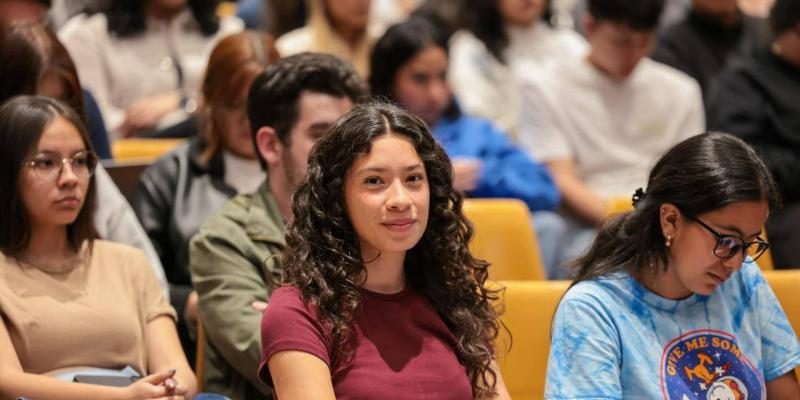 Minfin promueve ética y transparencia en la formación de futuros profesionales