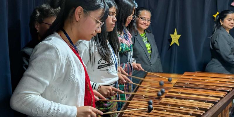 Marimba Femenina de Concierto inspira a jóvenes de Sololá en el marco del Día de la Mujer