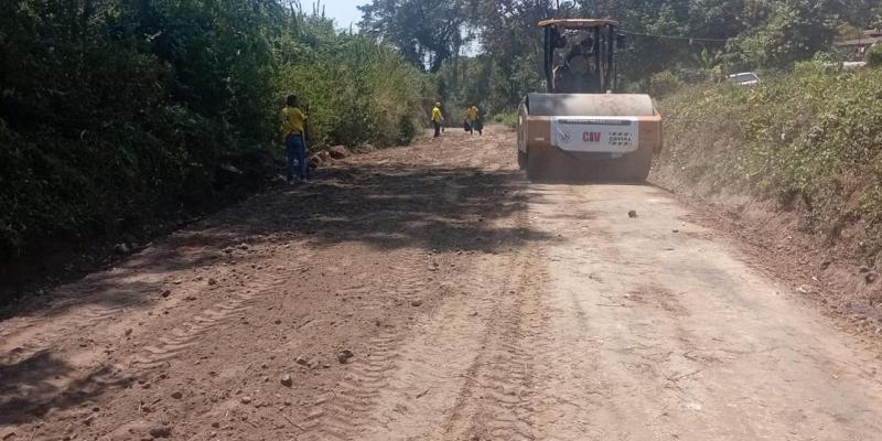 Mejoran transitabilidad en la ruta La Patria - Palmira