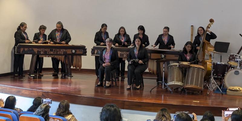 Marimba Femenina de Concierto