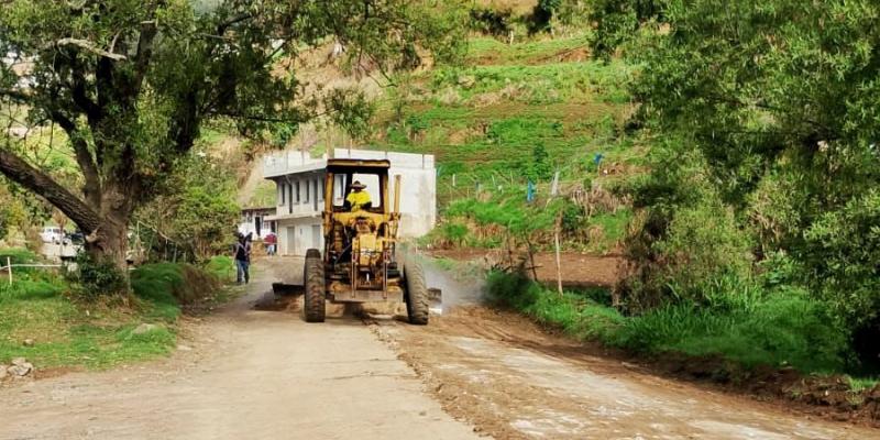 Sololatecos contarán con un mejor camino rural 