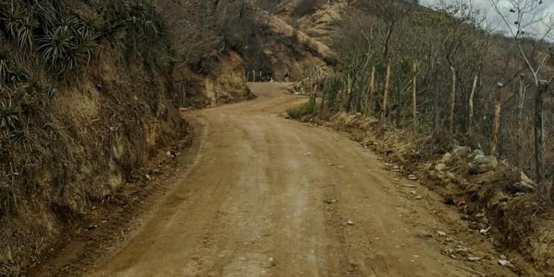 Fortalecen la economía local con mejoras viales en Chiquimula