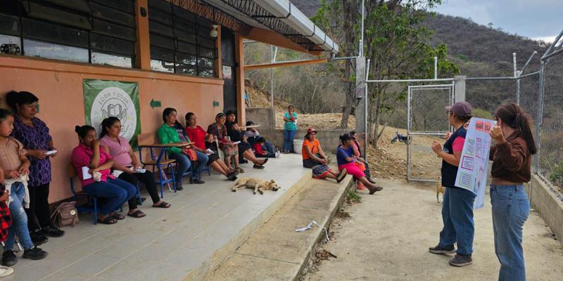 Fomentan hábitos saludables y elaboran insumos de higiene