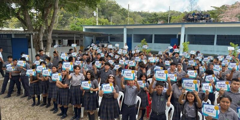 Programa de Cultura Fiscal continúa llegando a más centros educativos