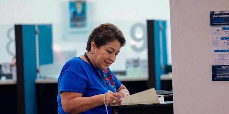 Minfin anuncia aumento y pago retroactivo para tres regímenes de pensionados del Estado