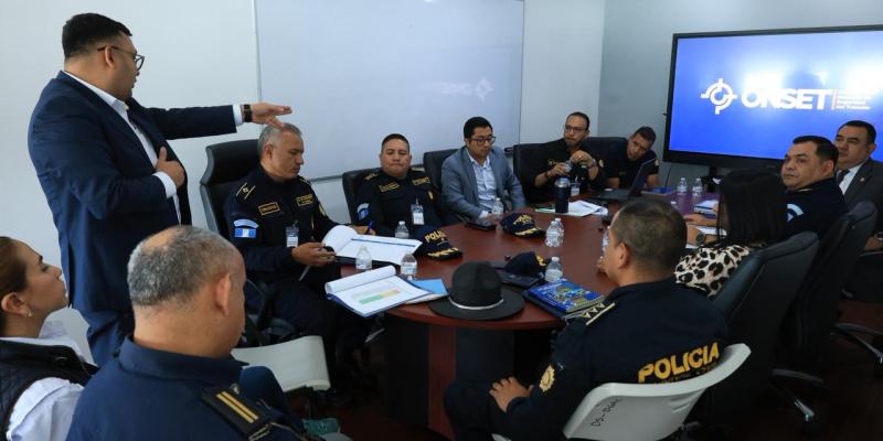 DGT y PNC articulan acciones interinstitucionales para reducir accidentes en rutas clave del país