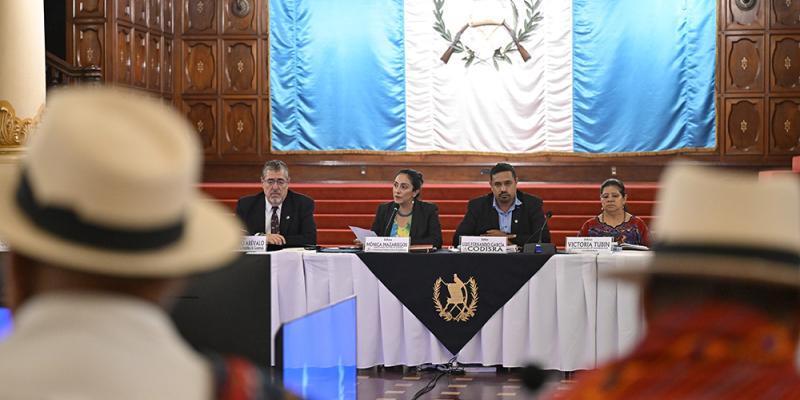 Gobierno aborda fortalecimiento de la institucionalidad indígena y avances en agenda territorial con autoridades indígenas ancestrales