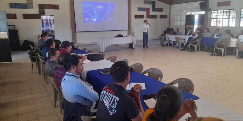 Coordinación institucional en San Marcos garantiza beneficios para la niñez y la agricultura familiar