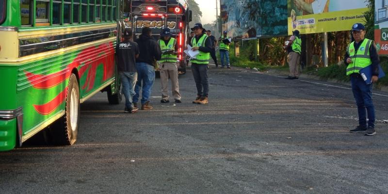 Sancionan irregularidades en transporte extraurbano tras operativo en Carretera a El Salvador