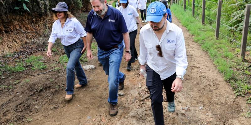 Verifican avances de proyectos rurales en Nebaj