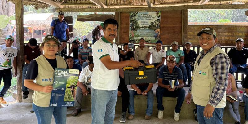 Guarda recursos capacitados para prevenir y controlar el Gusano Barrenador en Alta Verapaz