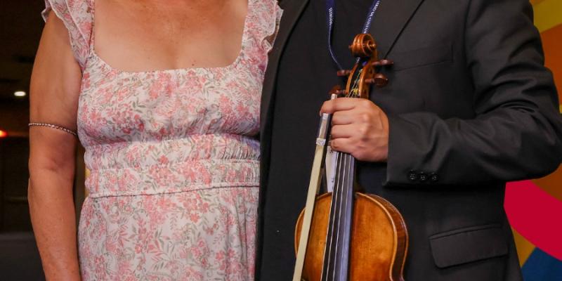 ¡Gracias mamá porque con tu amor el arte florece