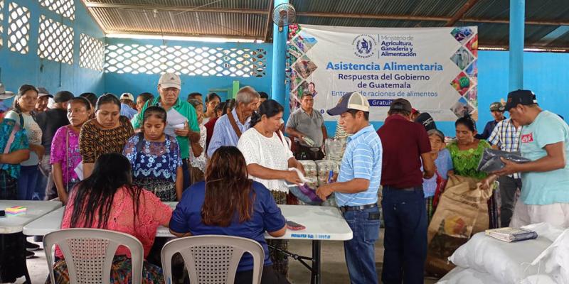 Entregan raciones alimentarias a más de tres mil familias