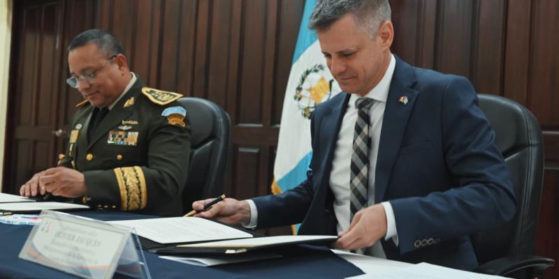 Fortaleciendo la cooperación internacional para el desarrollo de capacidades.