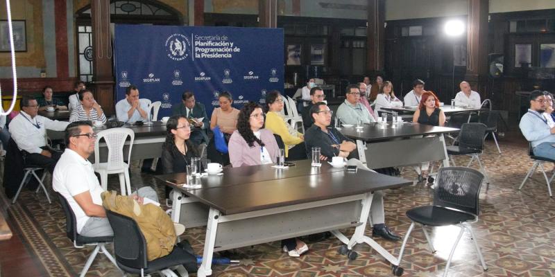 La comunidad de práctica de prospectiva llevó a cabo su primer encuentro en la Antigua Casa de la Lotería.