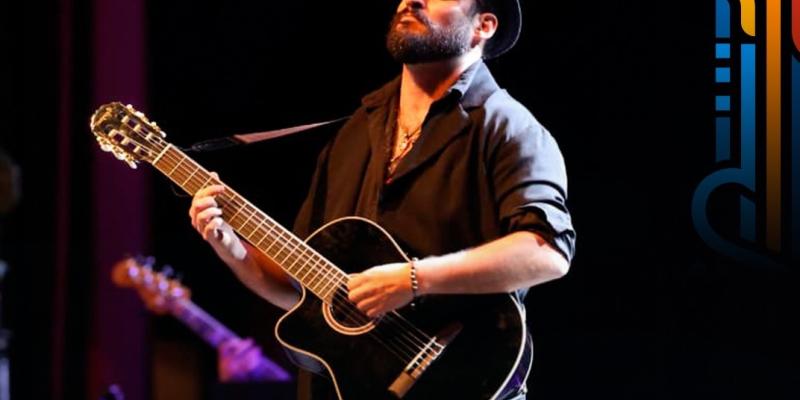 La Gran Sala «Efraín Recinos» ovacionó el Tributo a Ricardo Arjona. 