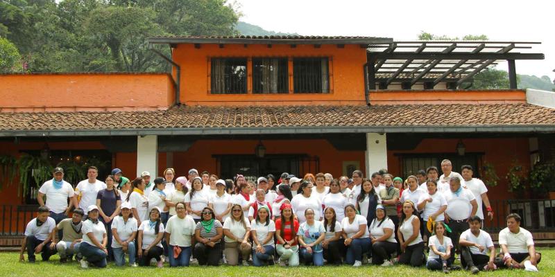Personal de Medidas Socioeducativas fortalece su liderazgo y trabajo en equipo