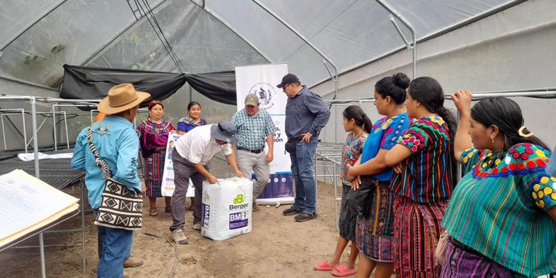 Agricultores de Salamchó fortalecen sus ingresos y generan empleo con proyectos productivos