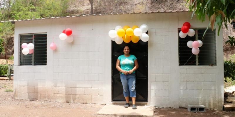 Familias de Usumatlán reciben viviendas dignas