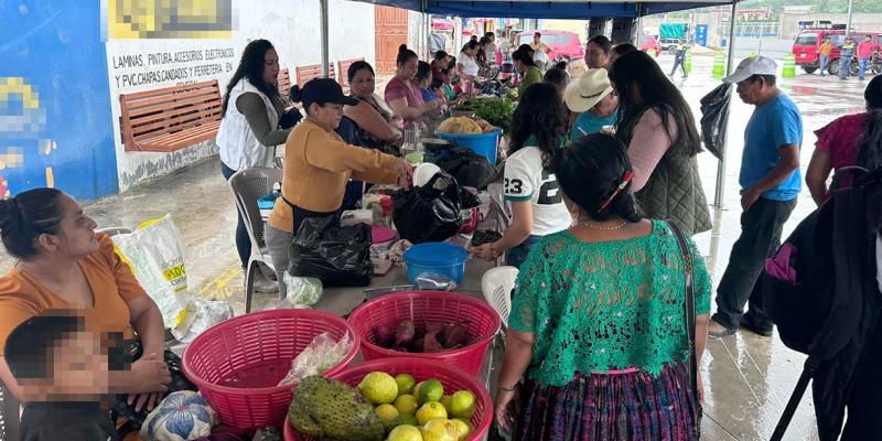 Feria del Agricultor fortalece economía de familias productoras de Petén