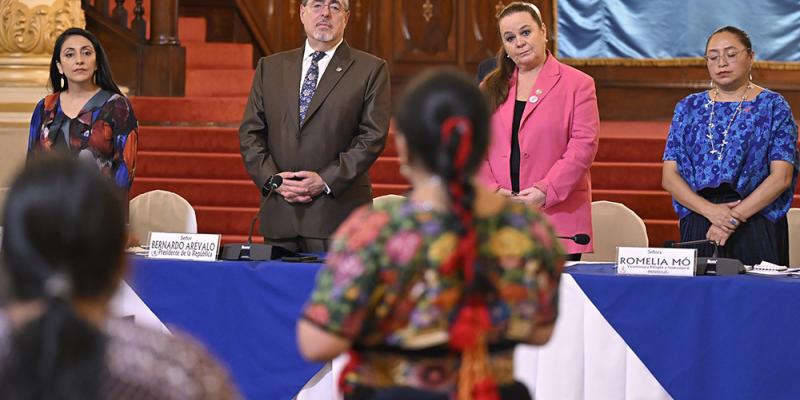 Gobierno y autoridades indígenas abordan el derecho a la educación y la Ley de Aguas en la XVIII Asamblea Nacional de Diálogo