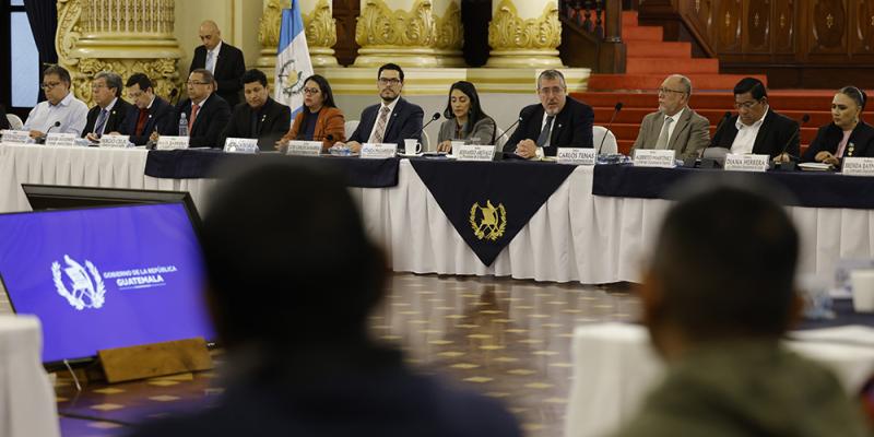 Gobierno y autoridades indígenas celebran aprobación del Decreto 13-2025 durante la Décimo novena Asamblea de Diálogo Permanente