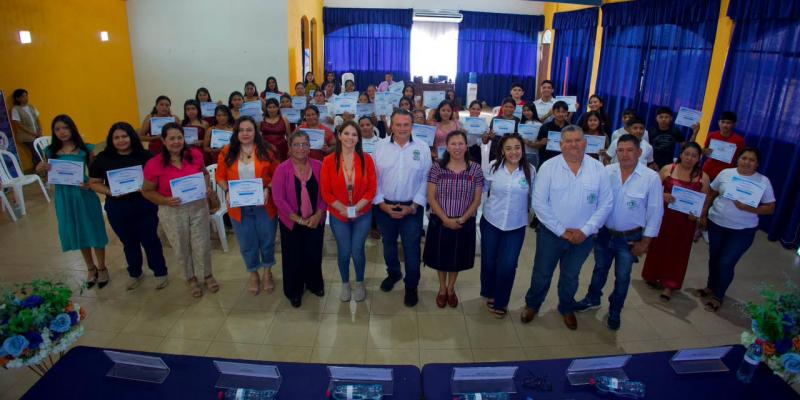 66 jóvenes de Huité, Zacapa finalizaron los cursos de formación técnica a través del Programa Nacional de Escuelas Taller.