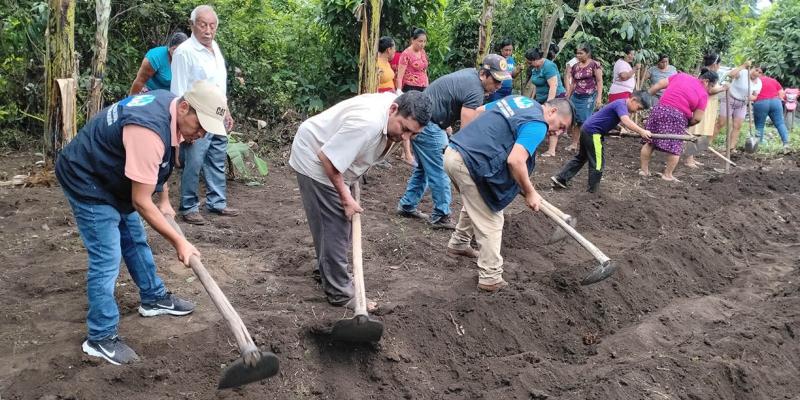 Huerto comunitario promueve prácticas agrícolas sostenibles en Escuintla