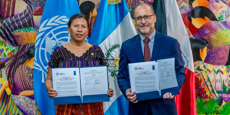 El Memorándum de Entendimiento fue firmado por la ministra de Trabajo y Previsión Social, Miriam Roquel, y por el Representante Residente del PNUD, Carlos Benítez.