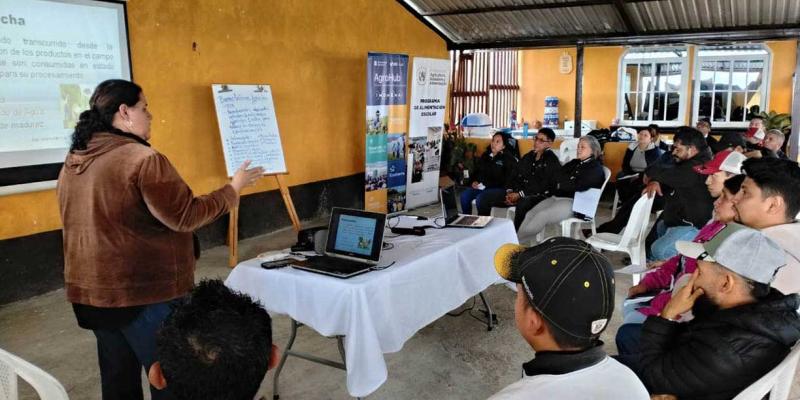 Optimizan capacidades de productores proveedores del PAE