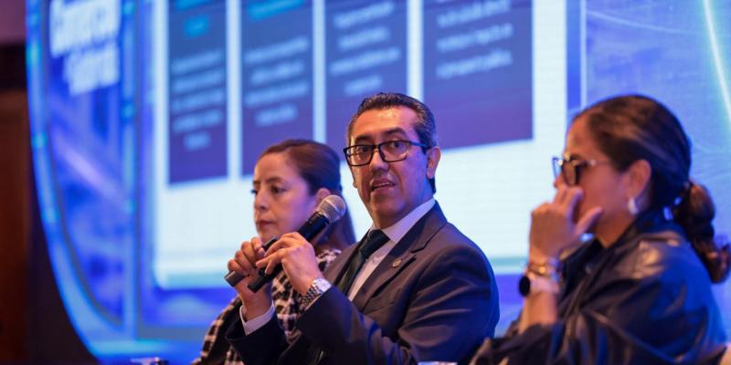 Gobierno impulsa 13 proyectos viales para el área metropolitana