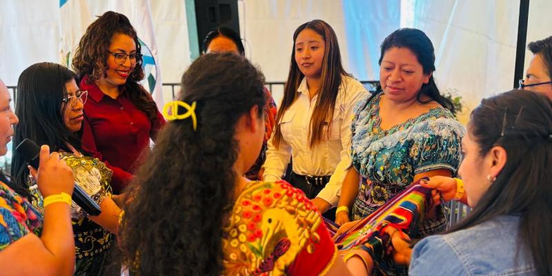 Productoras de hongo ostra fortalecen sus emprendimientos en Sololá
