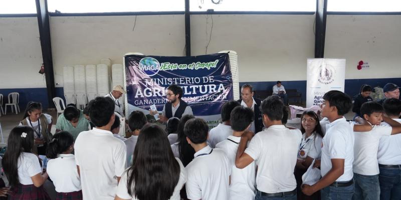 Promueven la agricultura familiar durante la ExpoCAP en Coatepeque