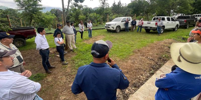 Supervisan huerto comunal y banco de semillas en Zacapa