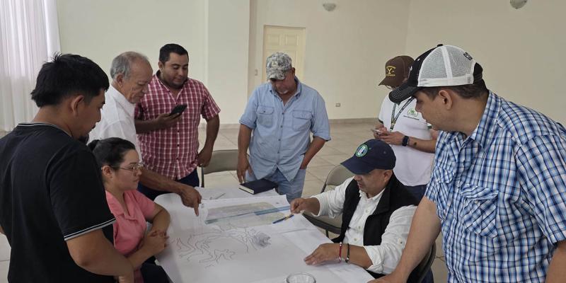 Técnicos llevarán sistema de línea clave a comunidades de Alta y Baja Verapaz