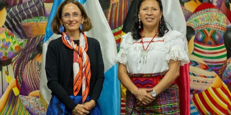La ministra de Trabajo y Previsión Social, Miriam Roquel, recibió a la Embajadora de Turquía en Guatemala, Beliz Celasin.