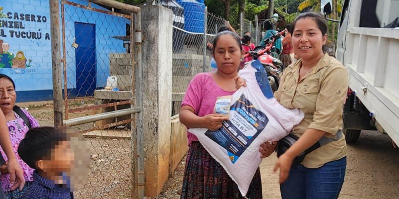 Entrega de insumos impulsa la seguridad alimentaria en Alta Verapaz
